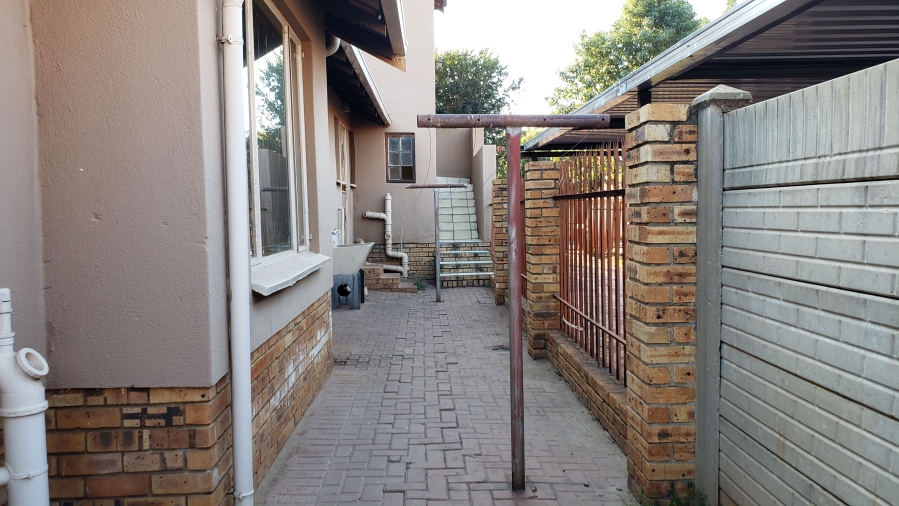 3 Bedroom Property for Sale in Geelhoutpark North West